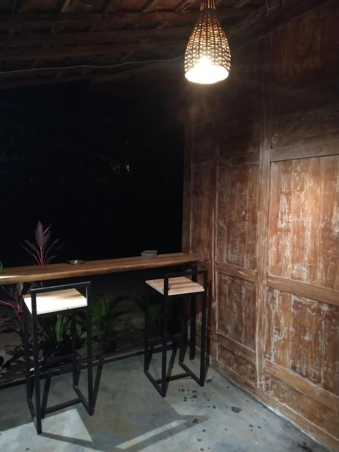 Hotel Omah Kayu Jagalan Magelang Exterior foto
